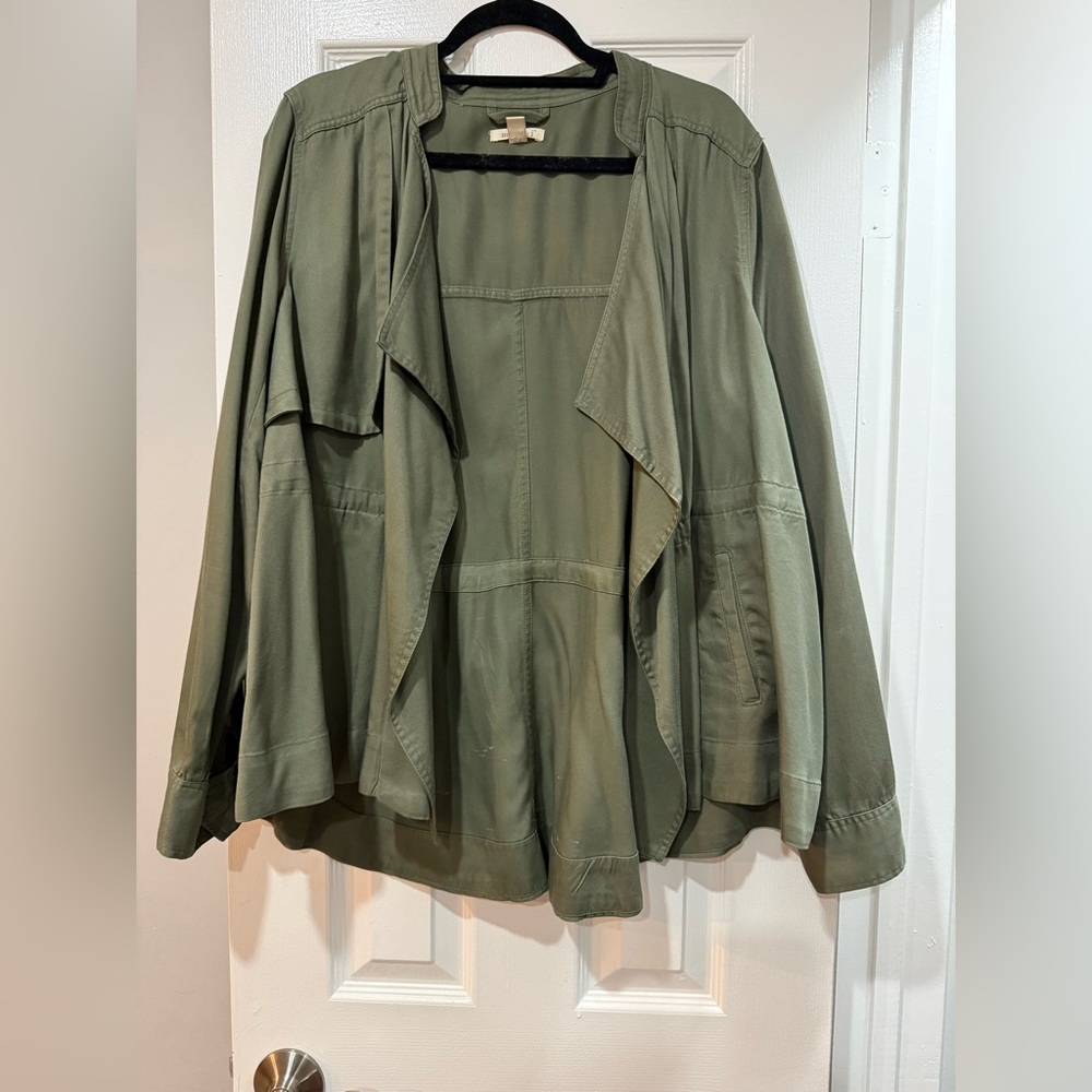 Women’s army green utility jacket